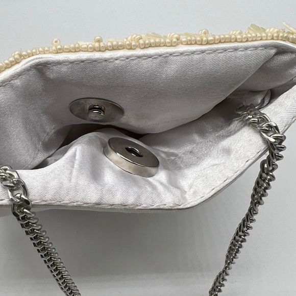 Faux Capiz Shell Beaded Ivory Satin Evening Clutch Crossbody with Chain Strap - Picture 5 of 8